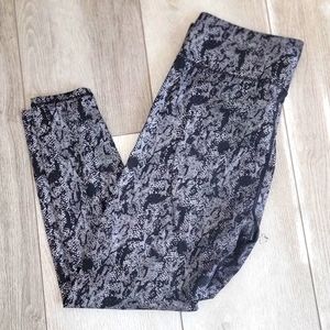 Cut the Frills Leggings